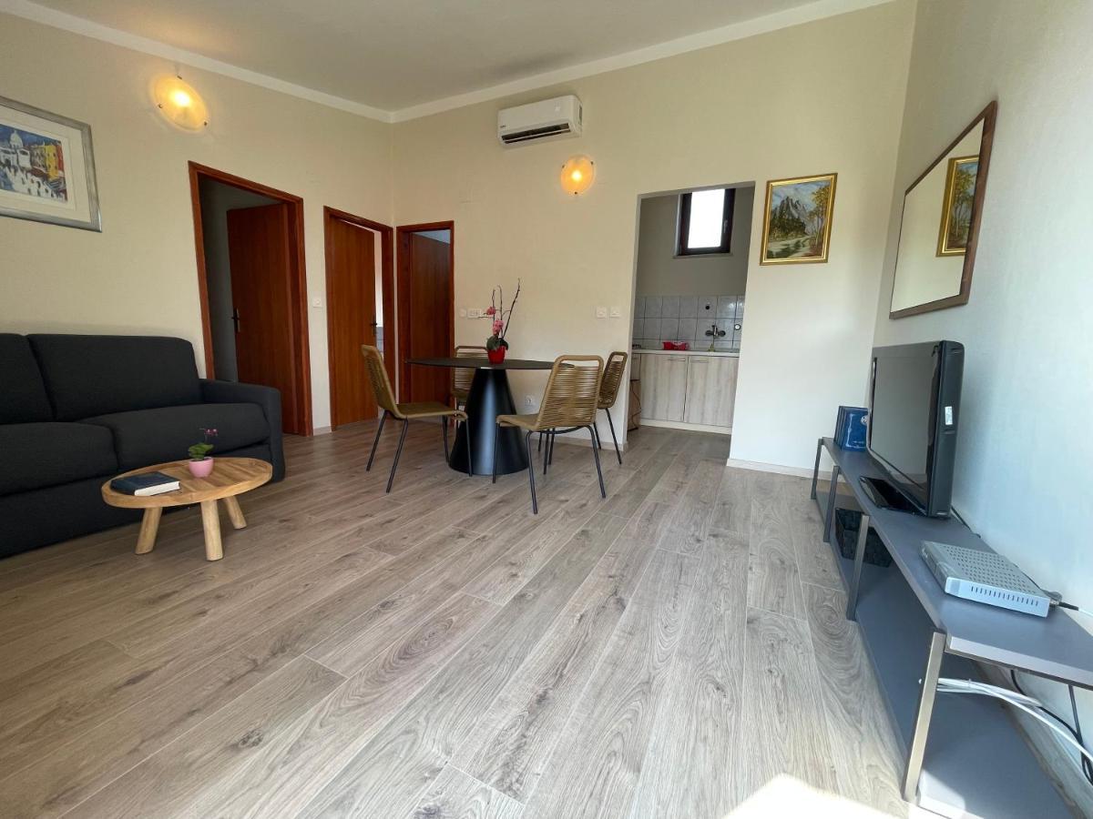 Apartmani Martina Poreč Dış mekan fotoğraf