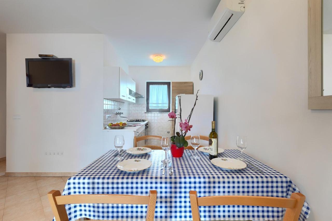 Apartmani Martina Poreč Dış mekan fotoğraf