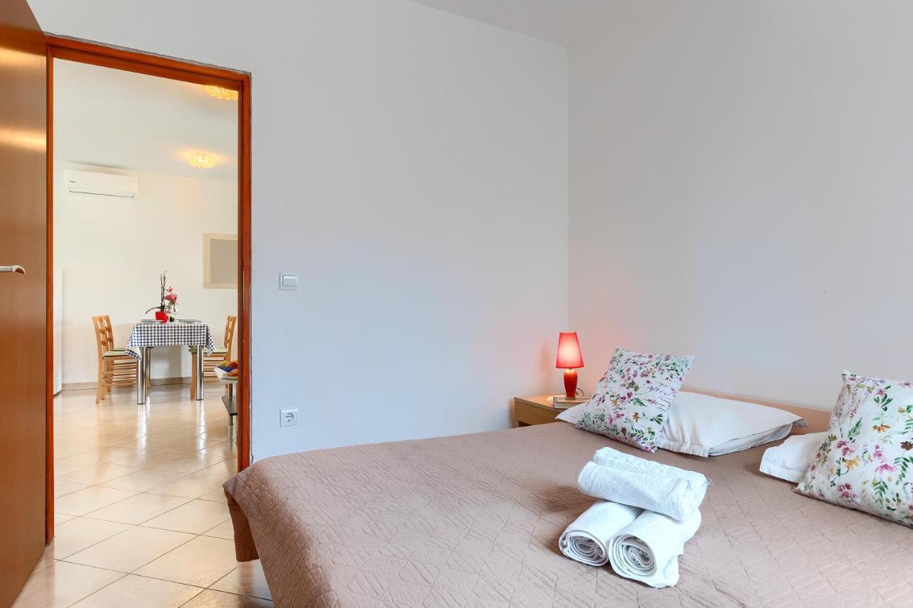 Apartmani Martina Poreč Dış mekan fotoğraf