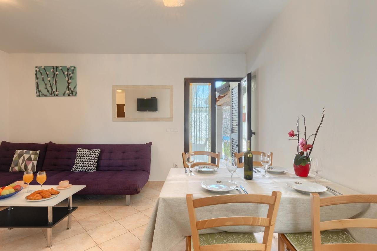 Apartmani Martina Poreč Dış mekan fotoğraf