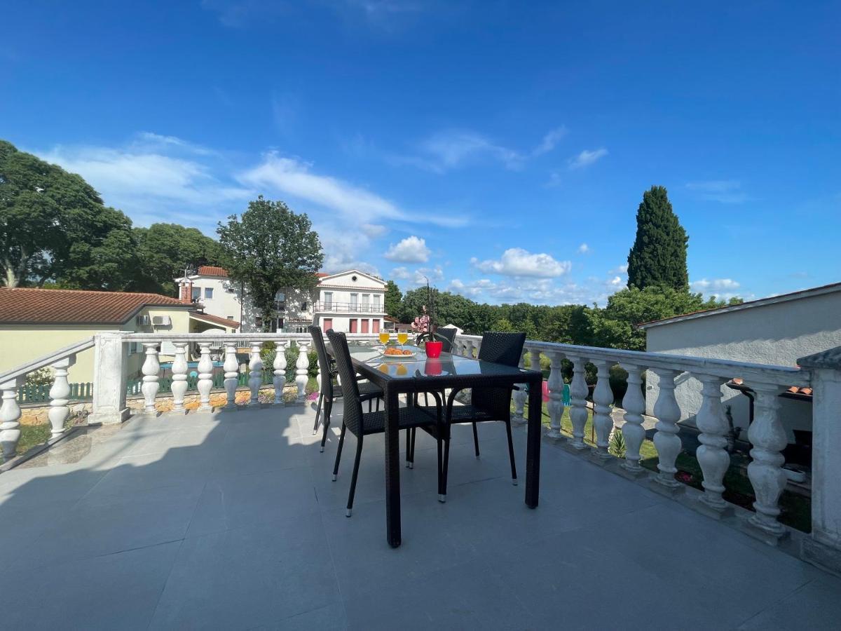 Apartmani Martina Poreč Dış mekan fotoğraf
